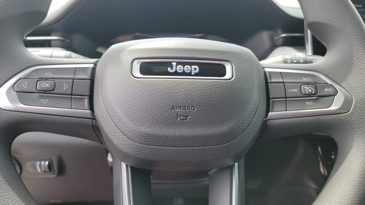 2023 Jeep Compass Sport 30
