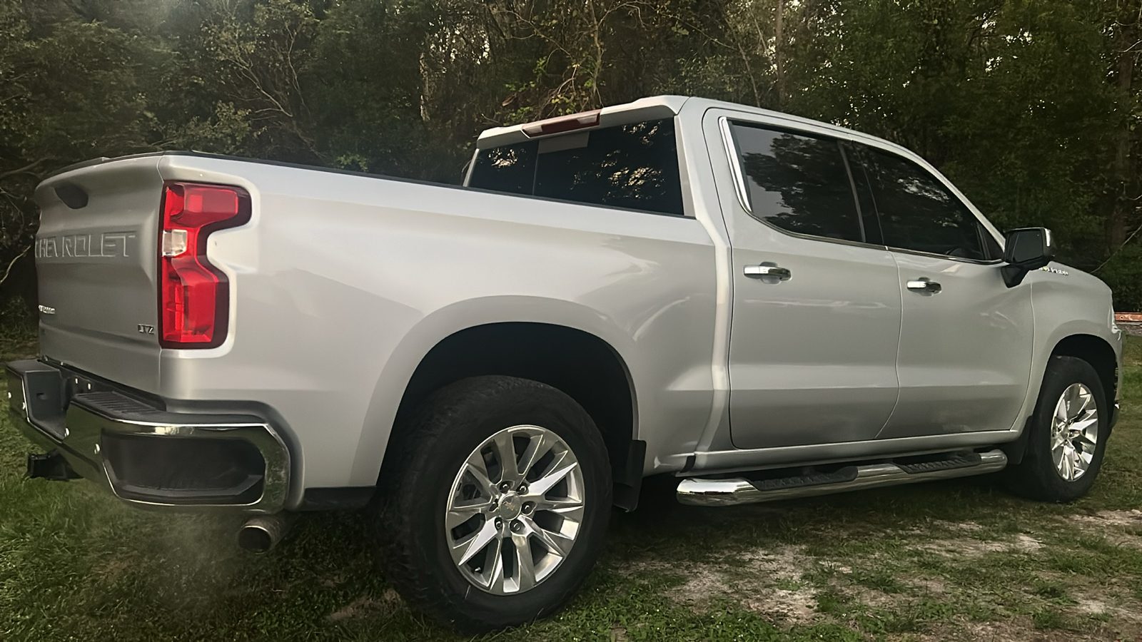 2019 Chevrolet Silverado 1500  4