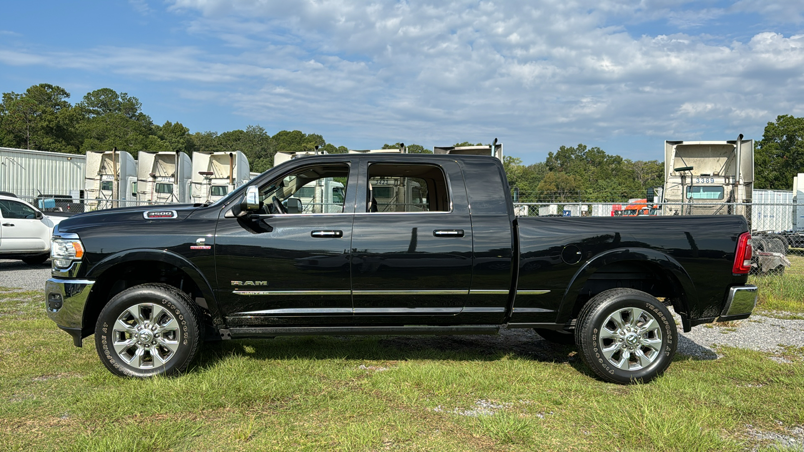 2022 Ram 3500 Limited 2