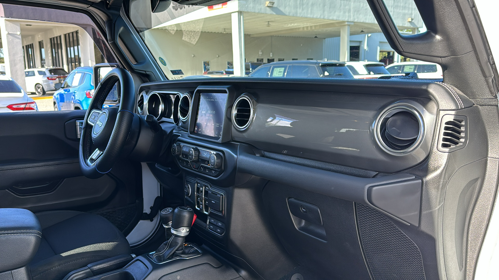 2022 Jeep Gladiator Overland 8