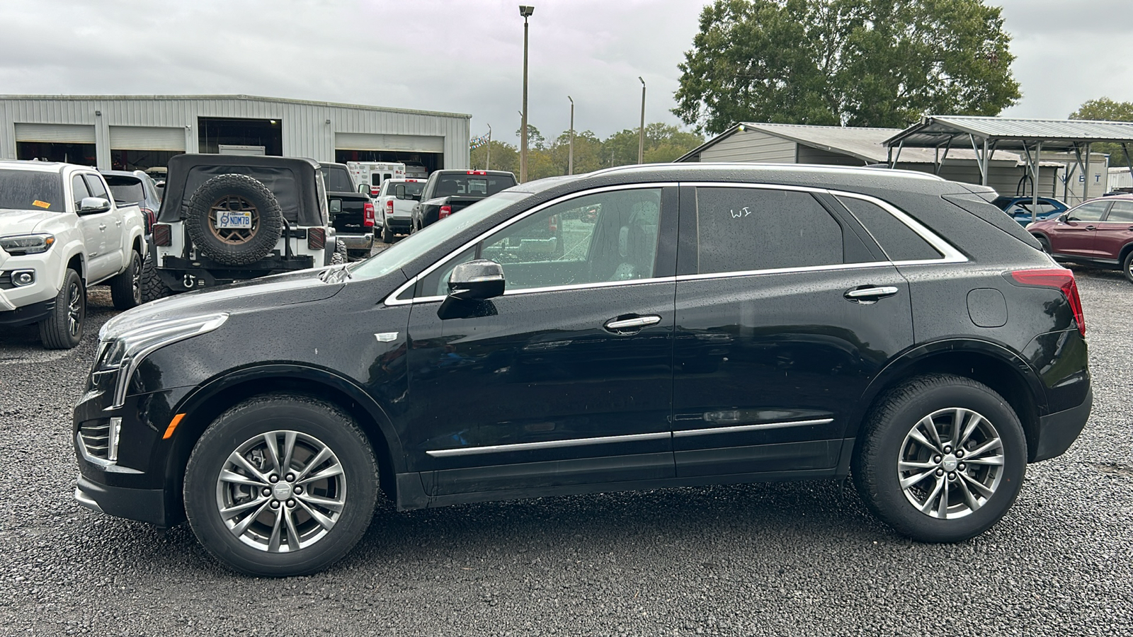 2022 Cadillac XT5 Premium Luxury 2