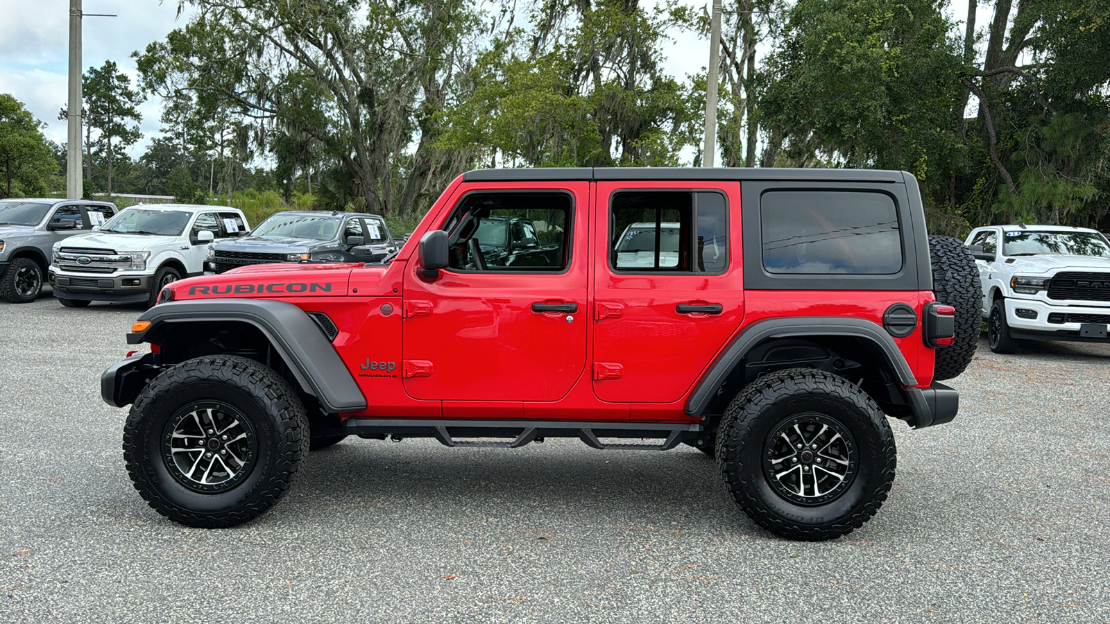 2024 Jeep Wrangler Rubicon 2