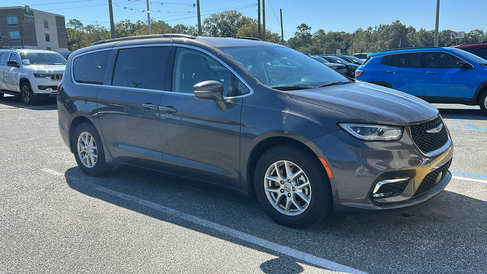 2022 Chrysler Pacifica Touring L 5