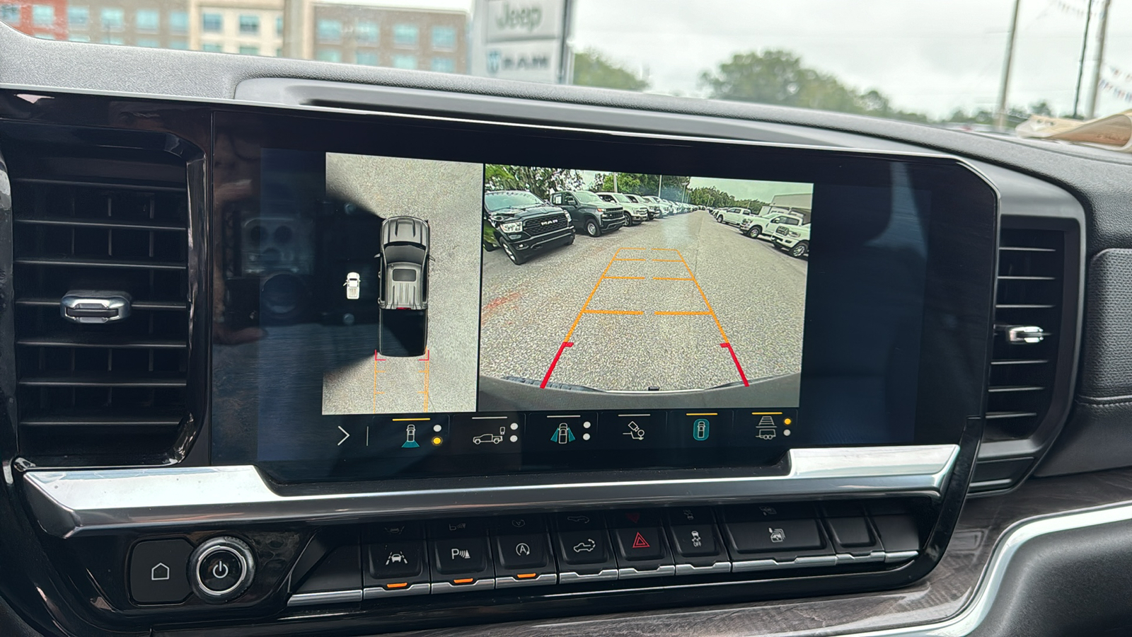 2023 Chevrolet Silverado 1500 LTZ 25