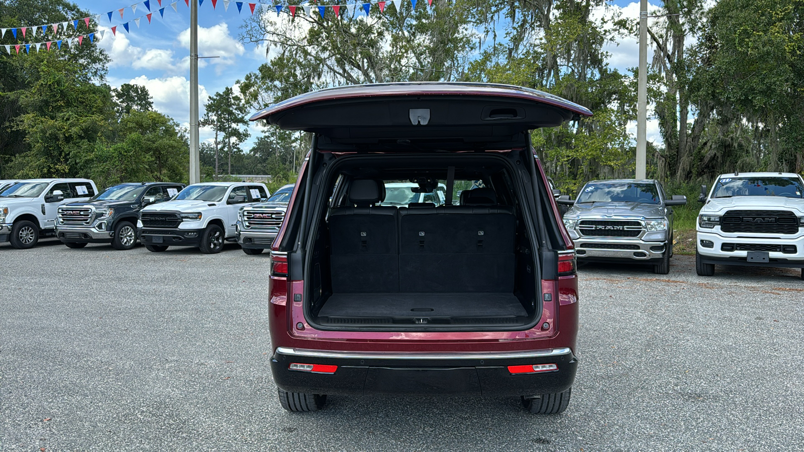 2022 Jeep Wagoneer Series III 5