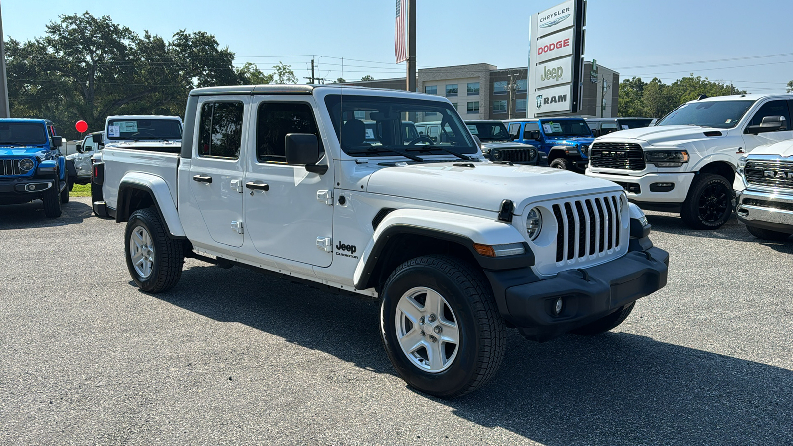 2022 Jeep Gladiator Sport 10