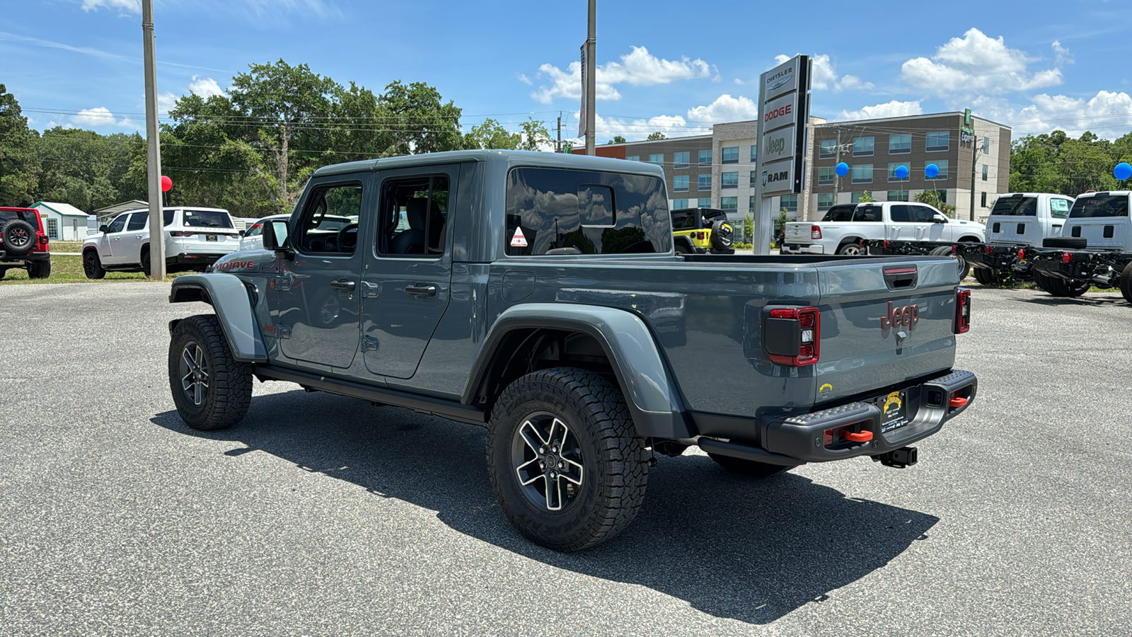 2024 Jeep Gladiator Mojave 3