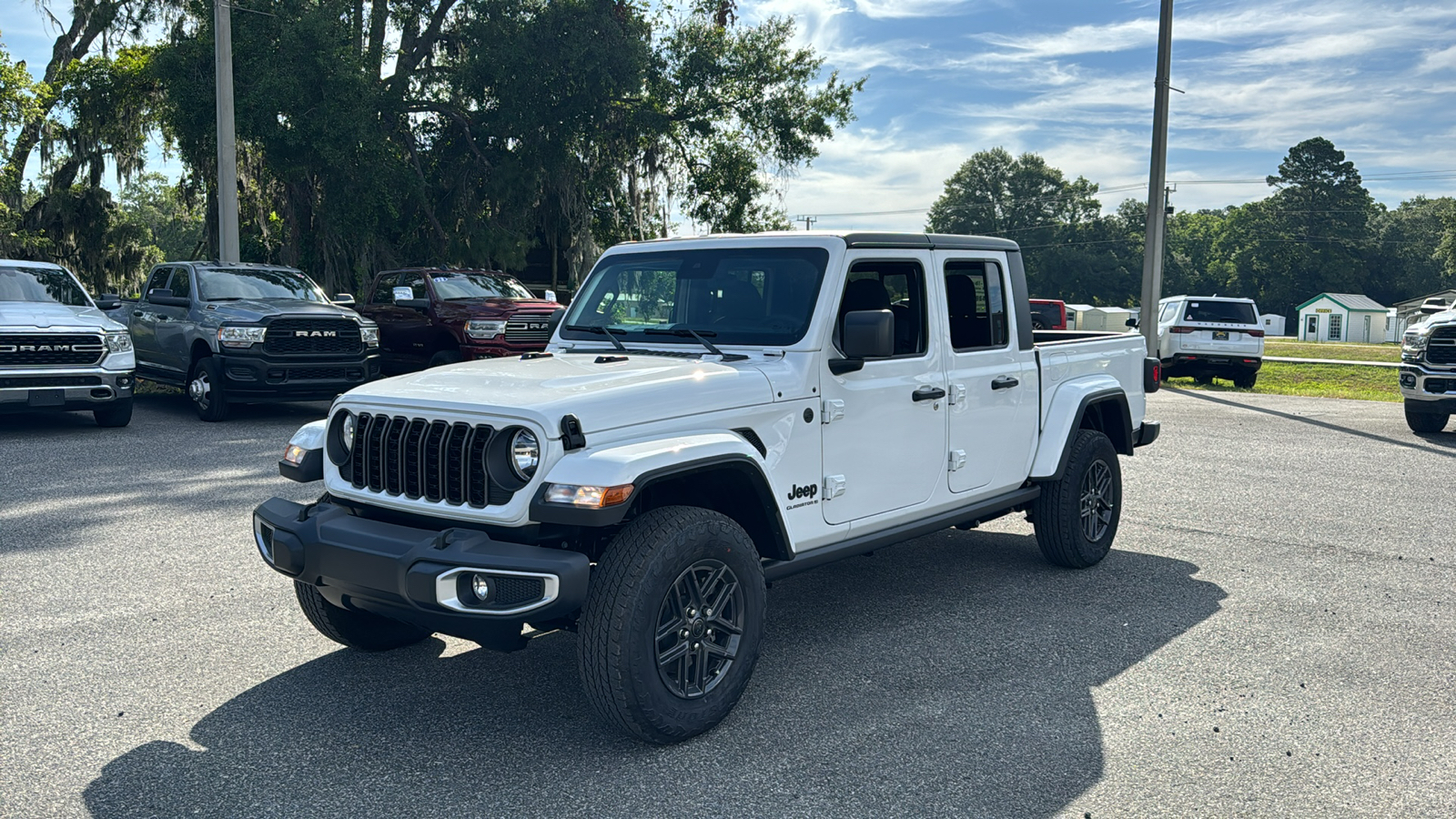 2024 Jeep Gladiator Sport 1