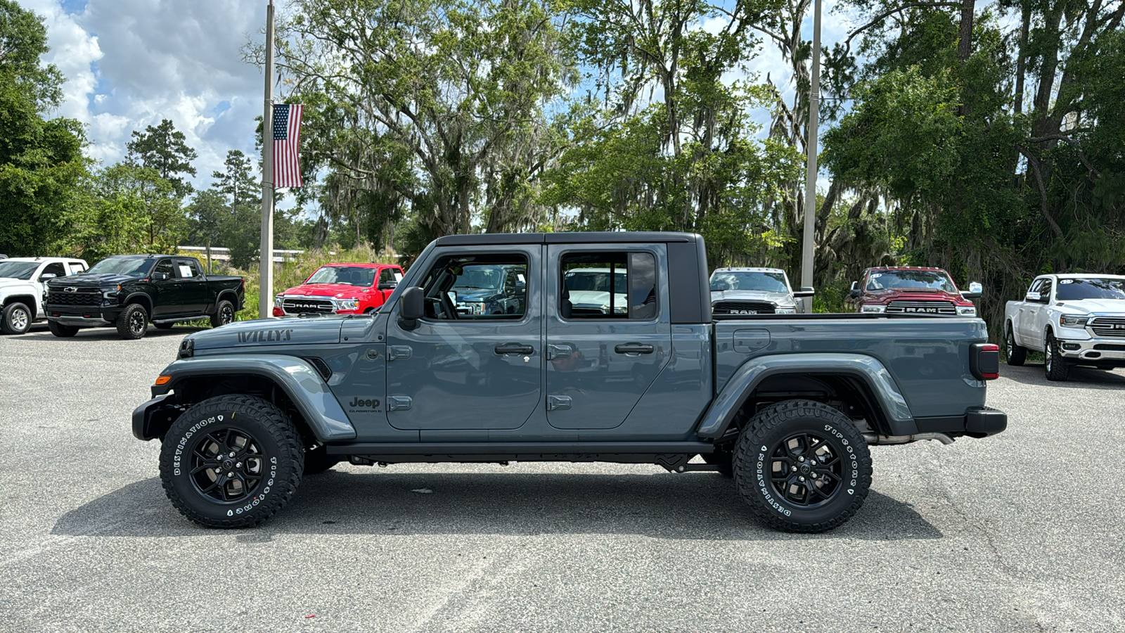 2024 Jeep Gladiator Sport 2