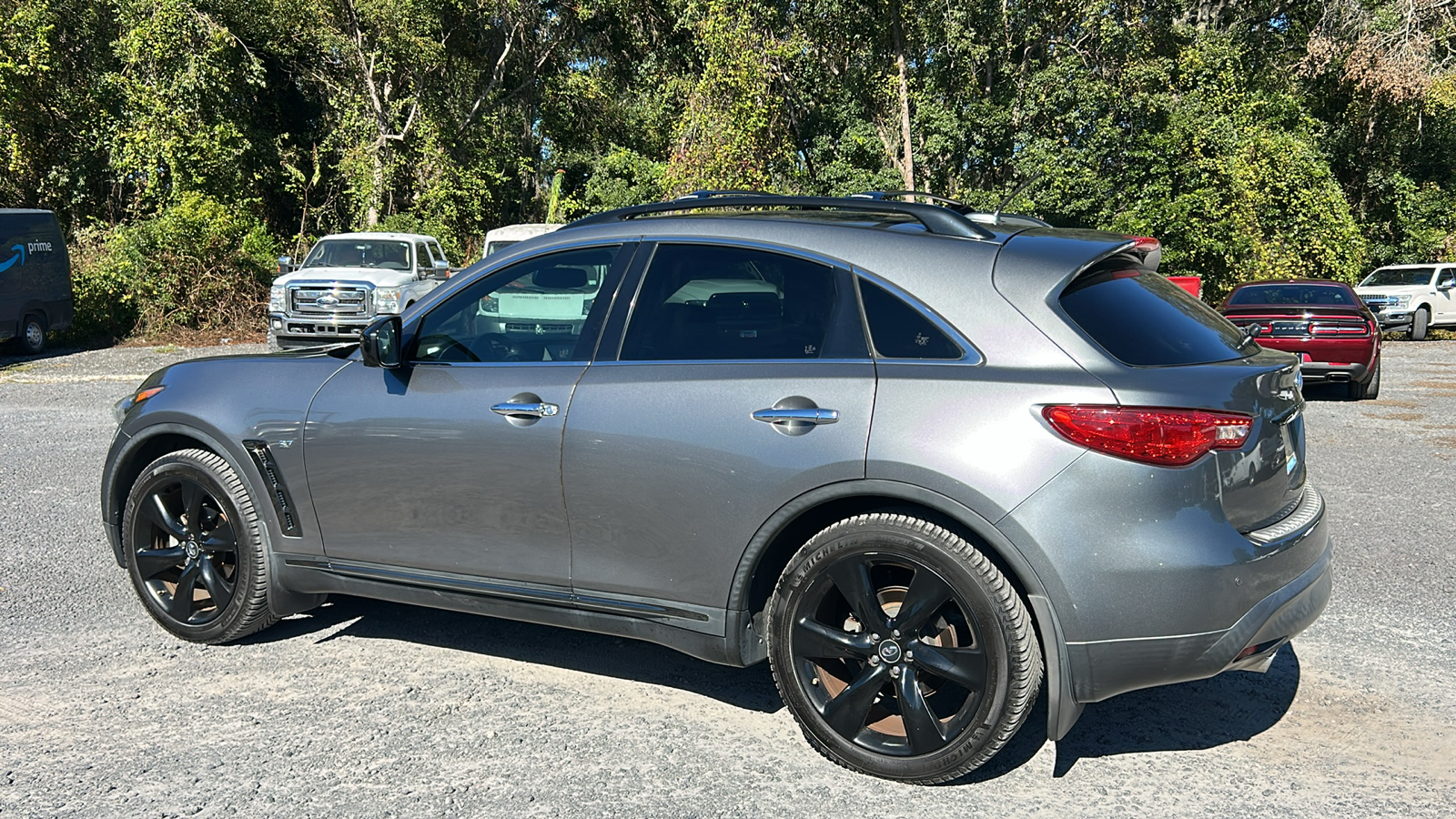 2016 INFINITI QX70 Base 2