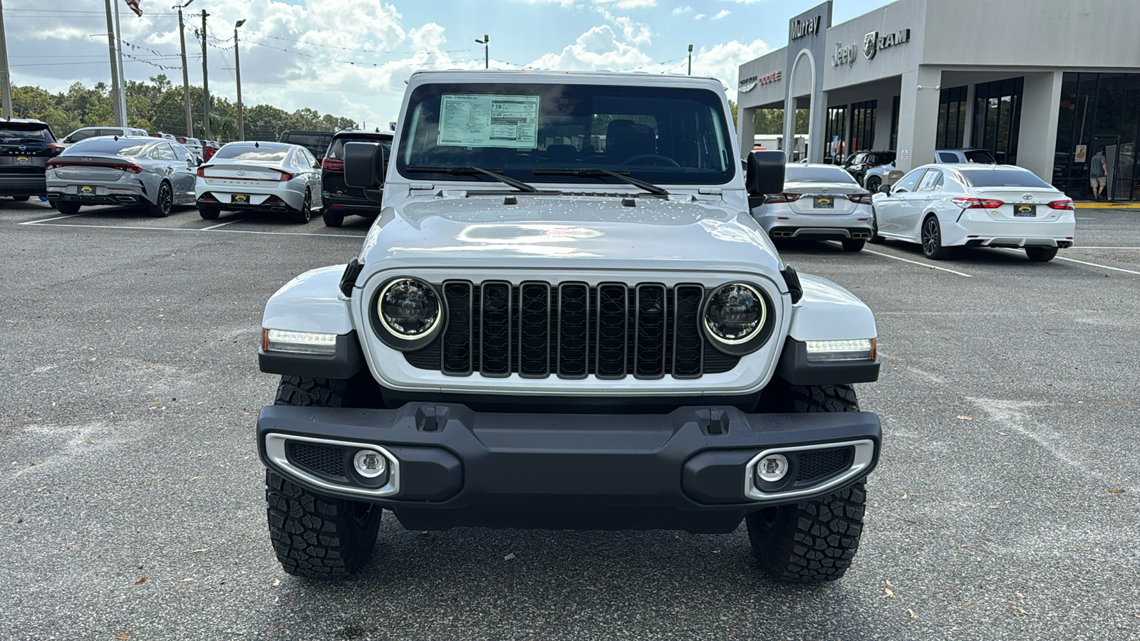 2024 Jeep Gladiator  12