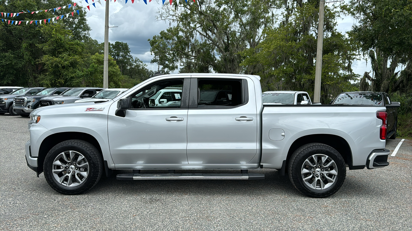 2021 Chevrolet Silverado 1500 RST 2