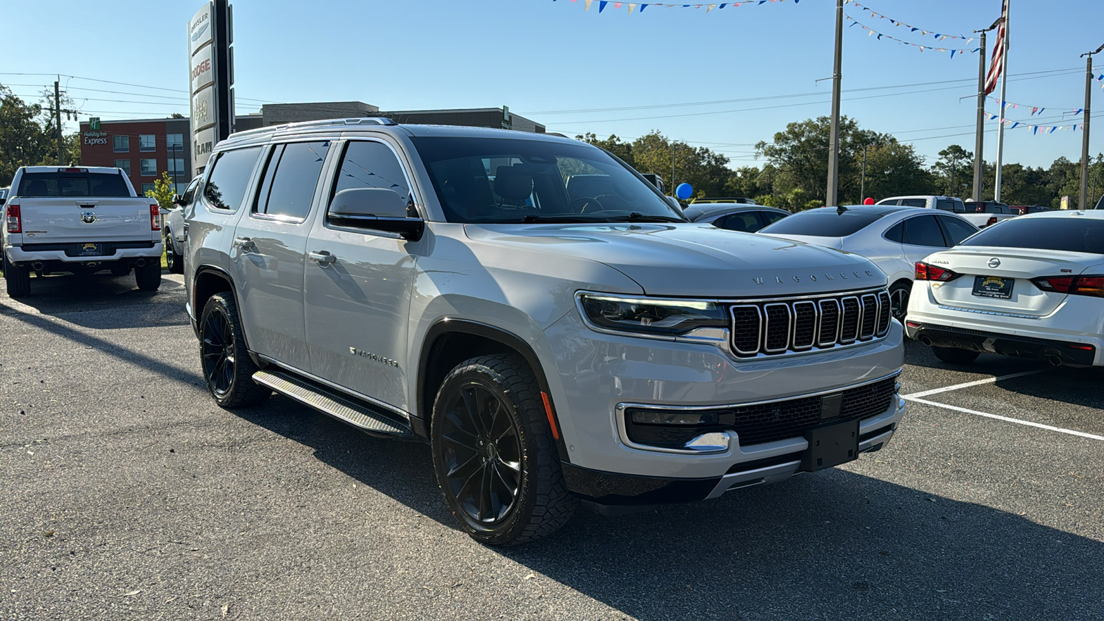 2022 Jeep Wagoneer Series II 12