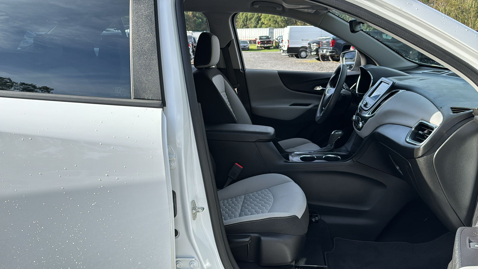 2020 Chevrolet Equinox LS 9