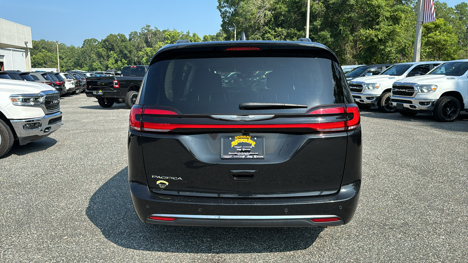 2022 Chrysler Pacifica Touring L 3