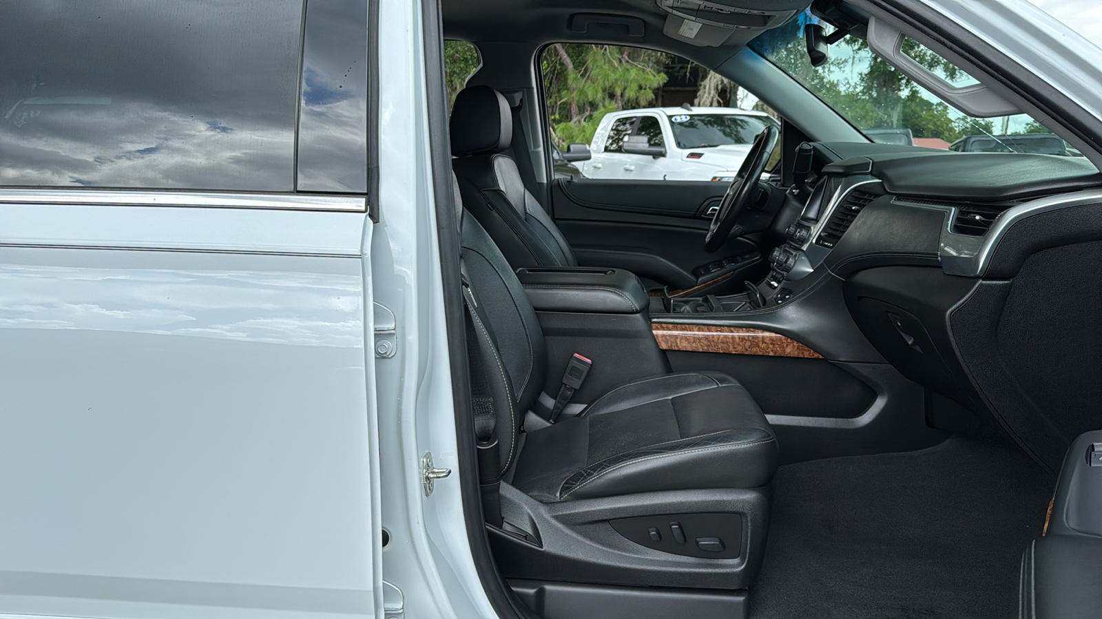 2019 Chevrolet Tahoe Premier 10