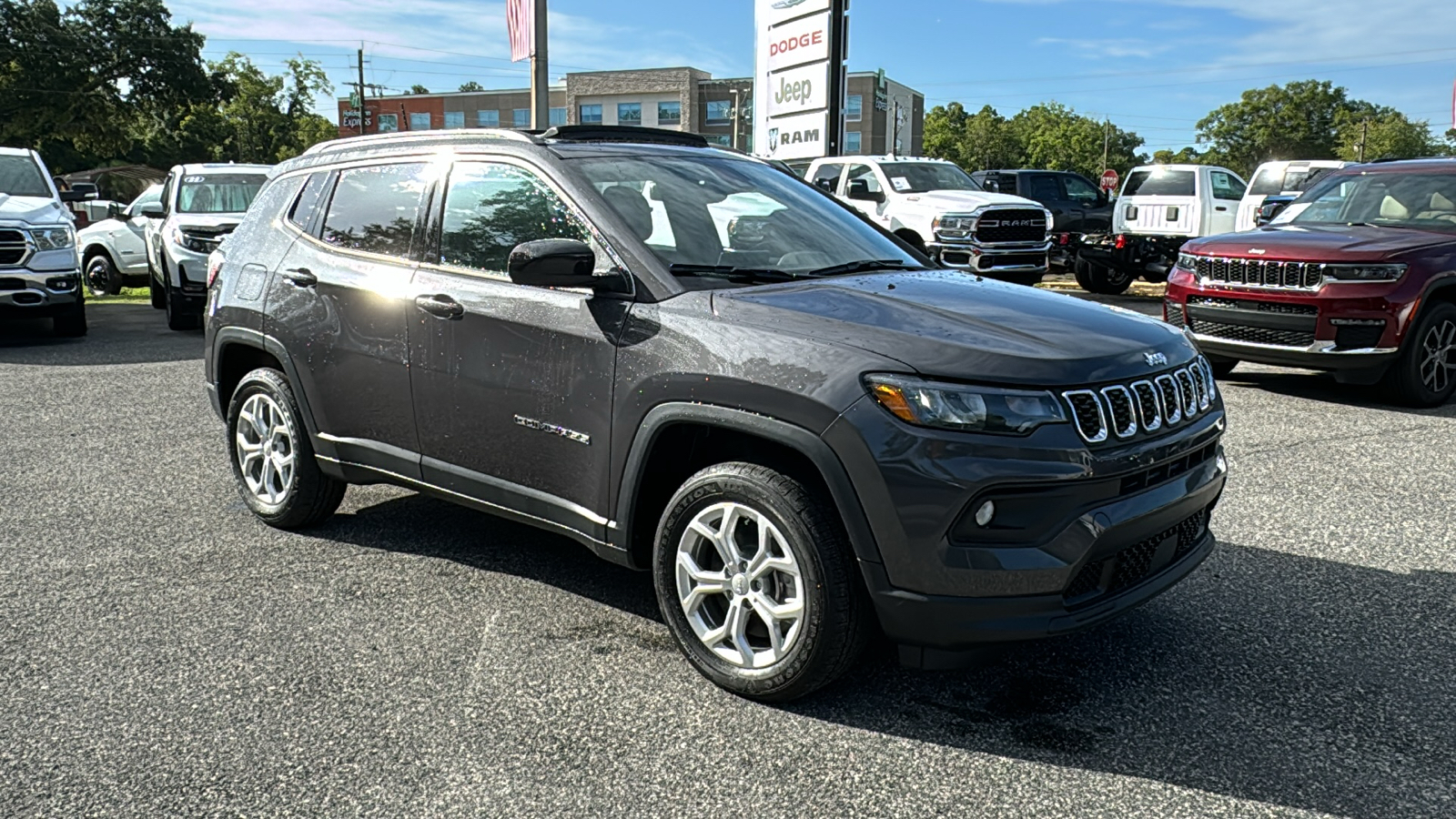 2024 Jeep Compass Latitude 14