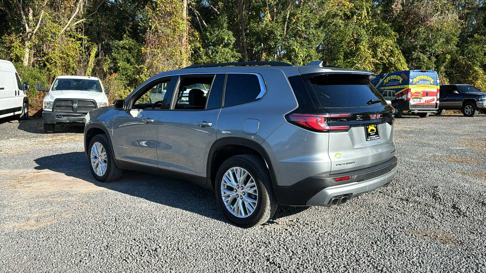 2024 GMC Acadia Elevation 3