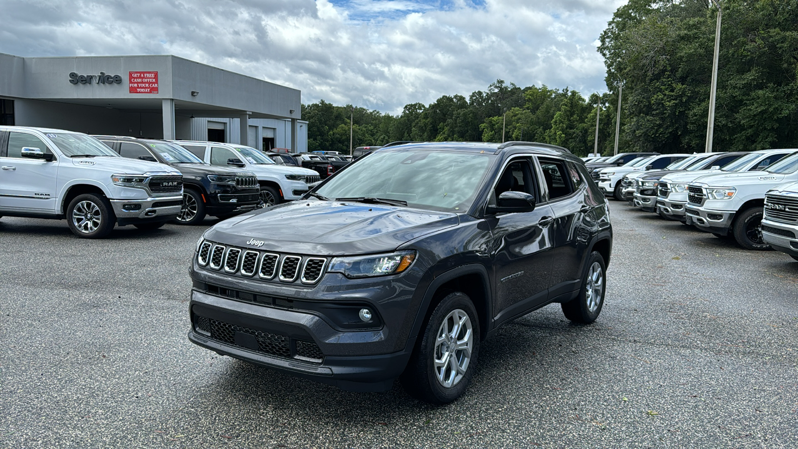 2024 Jeep Compass Latitude 1