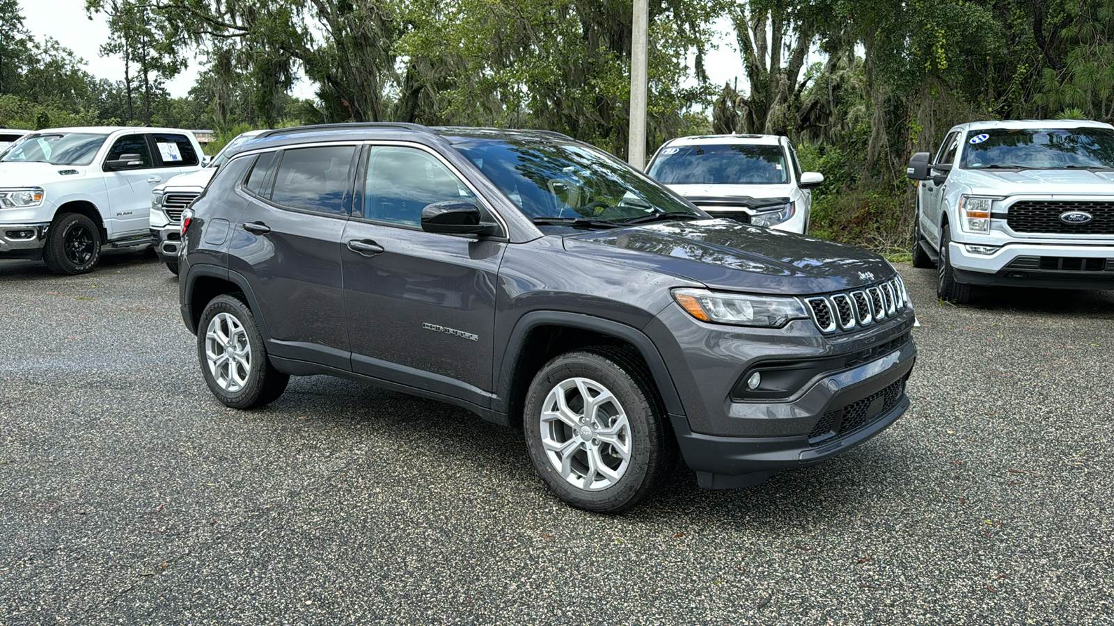 2024 Jeep Compass Latitude 11