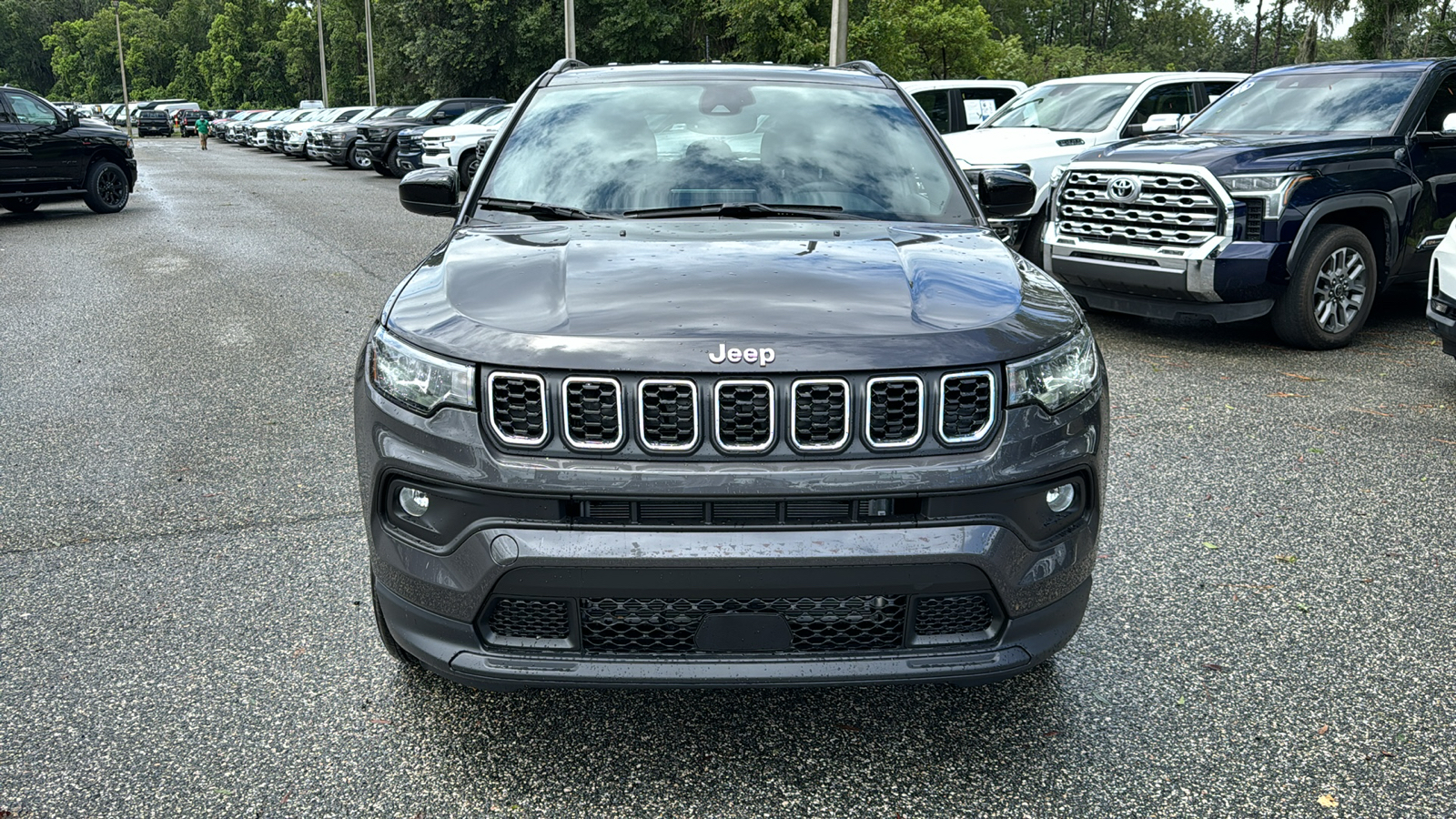 2024 Jeep Compass Latitude 12