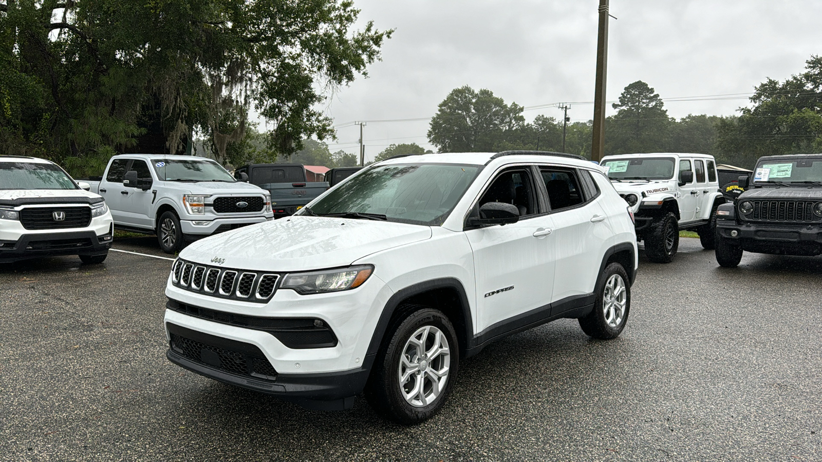 2024 Jeep Compass Latitude 1