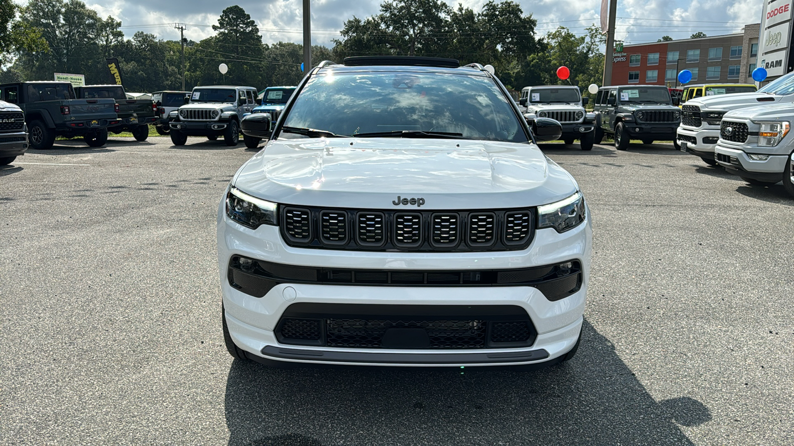 2024 Jeep Compass Limited 16