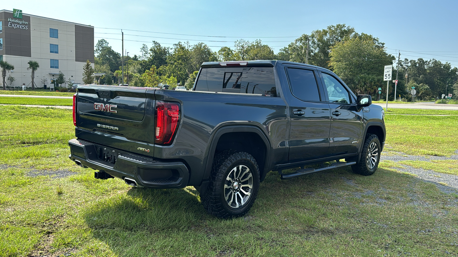 2022 GMC Sierra 1500 Limited AT4 9