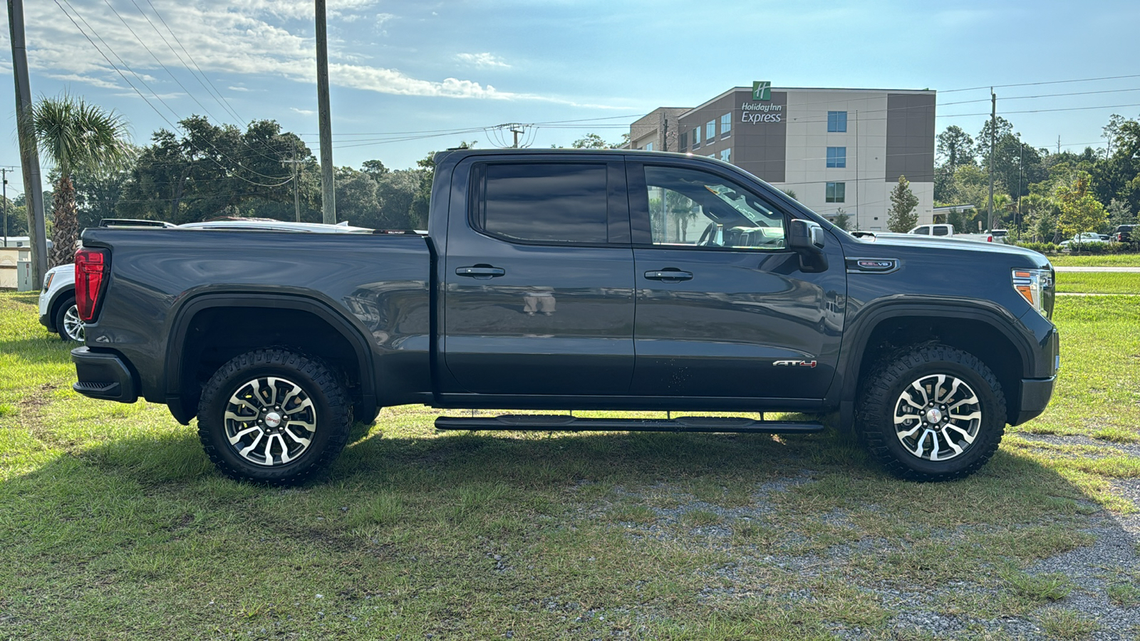 2022 GMC Sierra 1500 Limited AT4 10