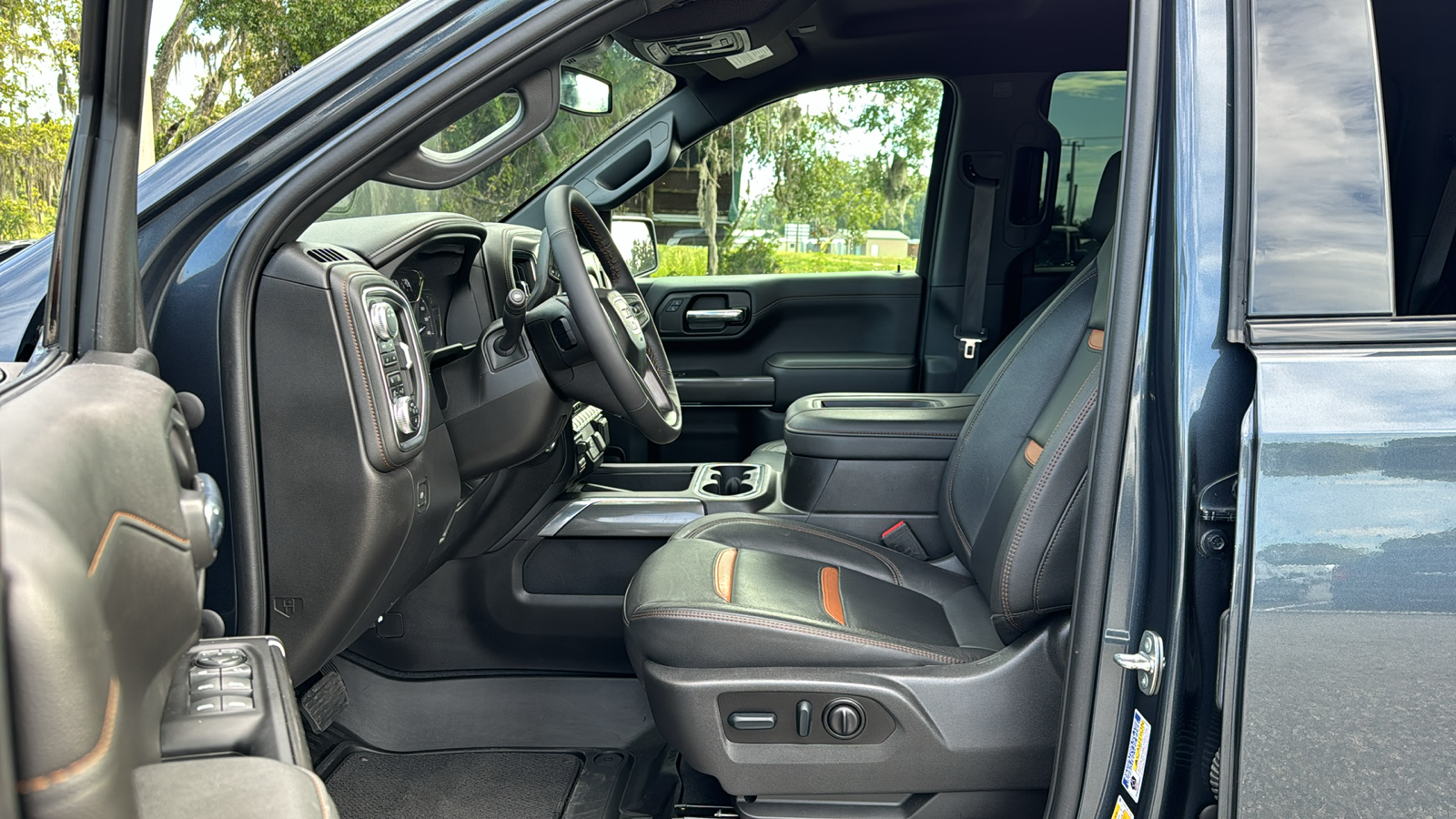 2022 GMC Sierra 1500 Limited AT4 13