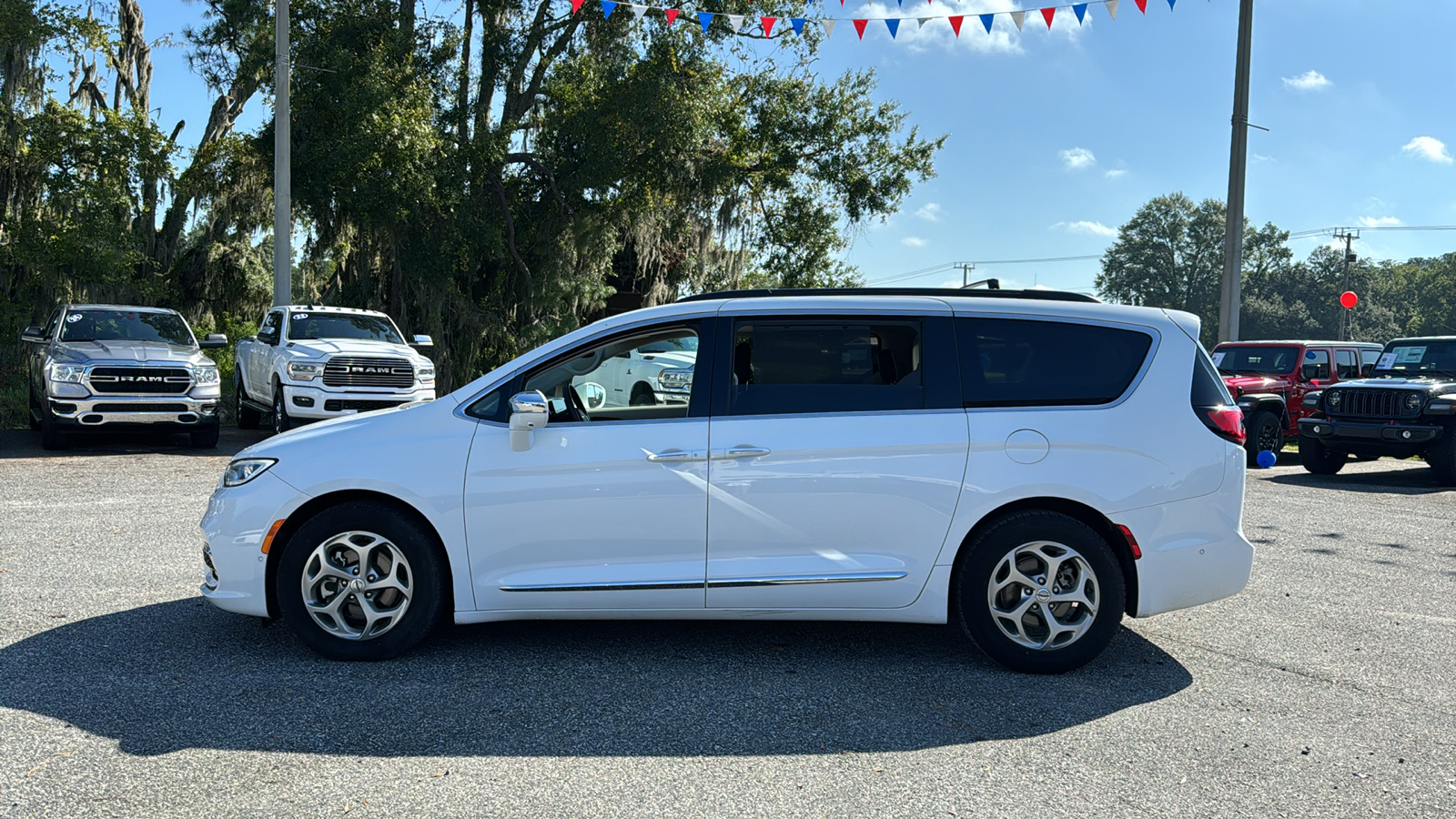 2022 Chrysler Pacifica Limited 2