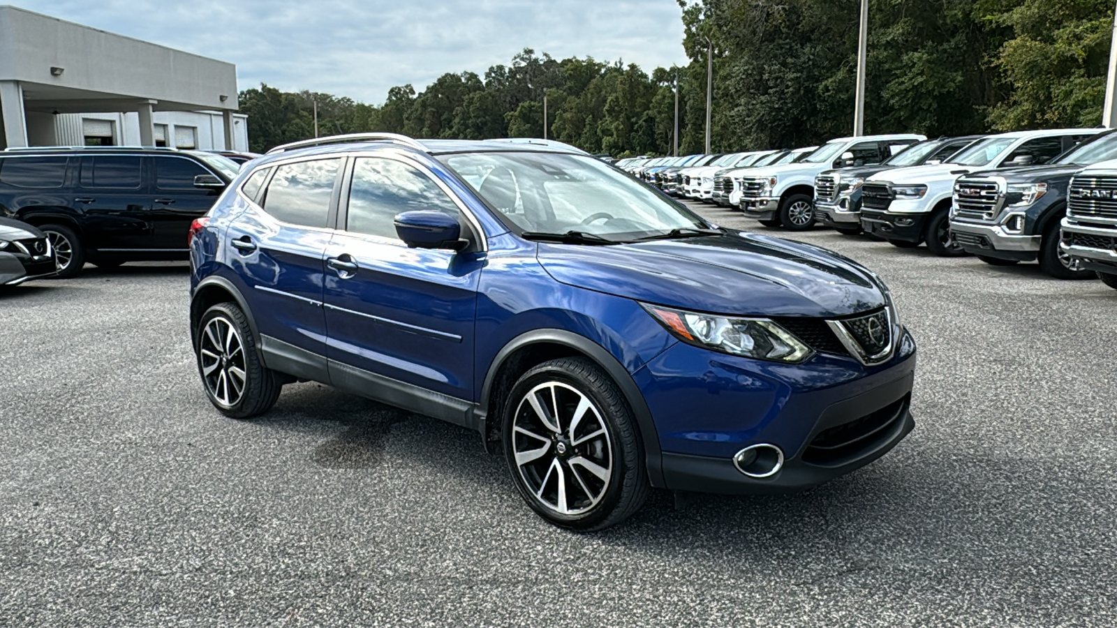 2018 Nissan Rogue Sport SL 11