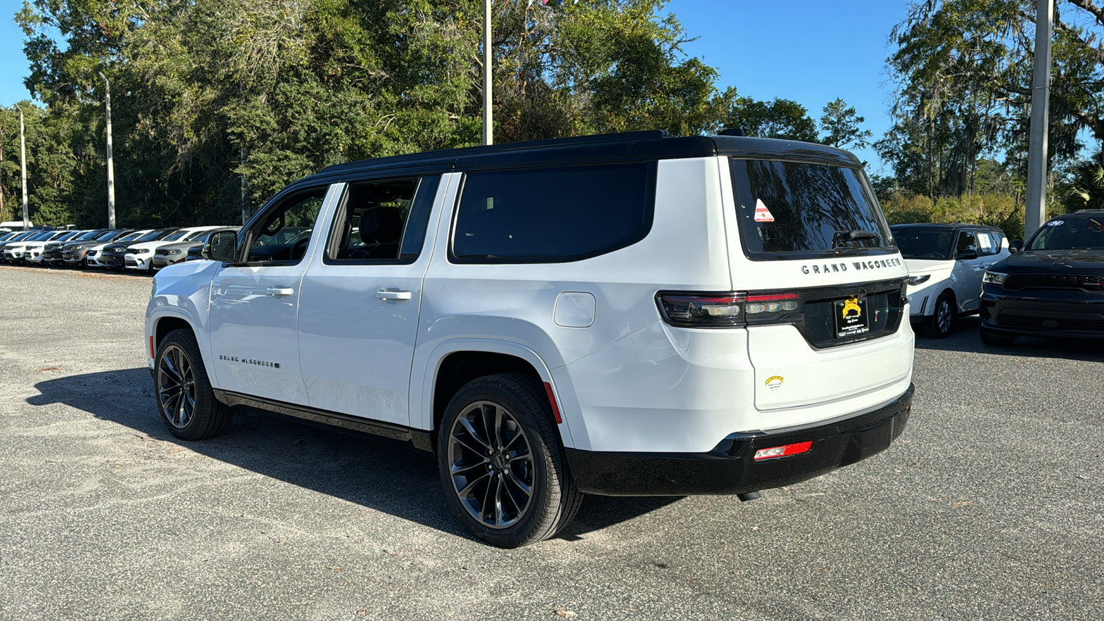 2024 Jeep Grand Wagoneer L Series II 3