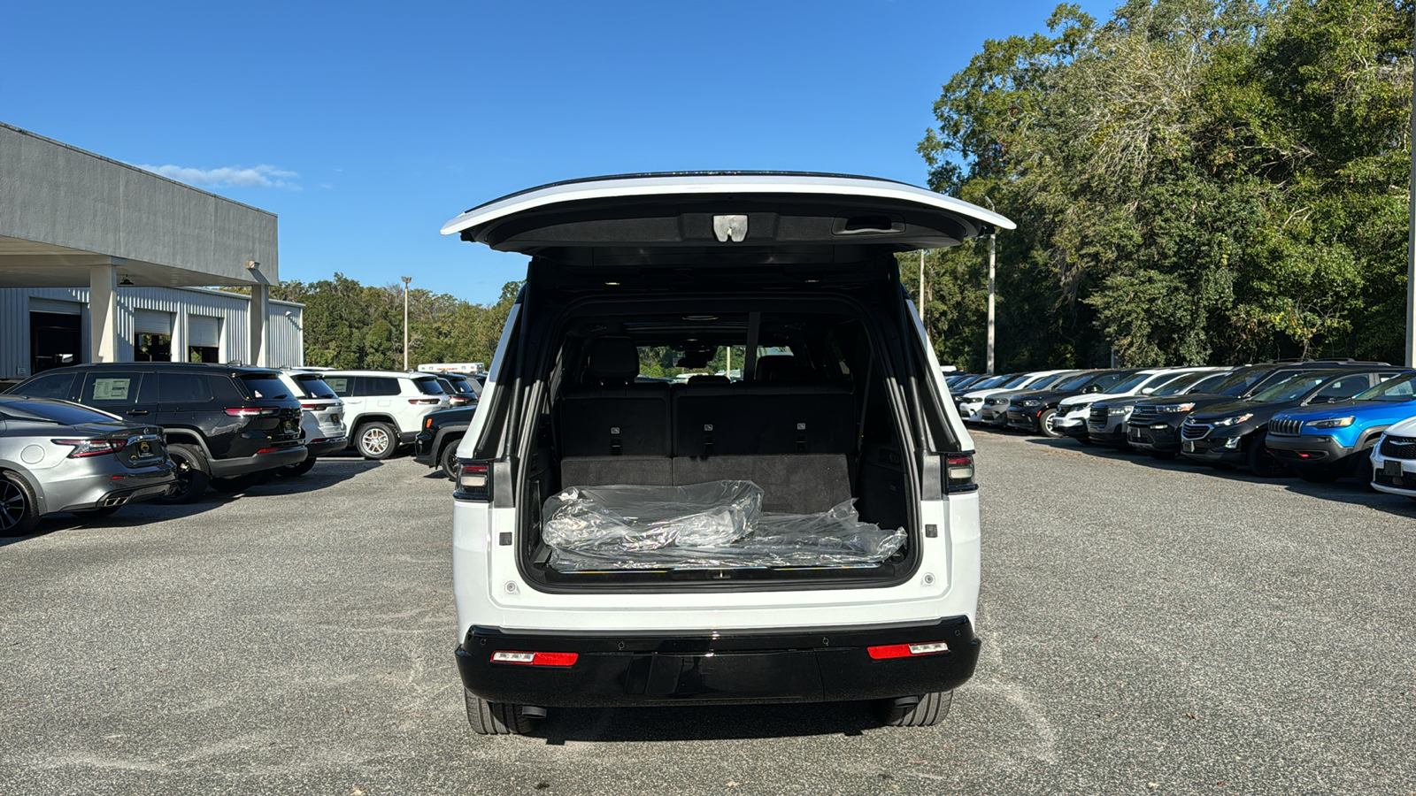 2024 Jeep Grand Wagoneer L Series II 7