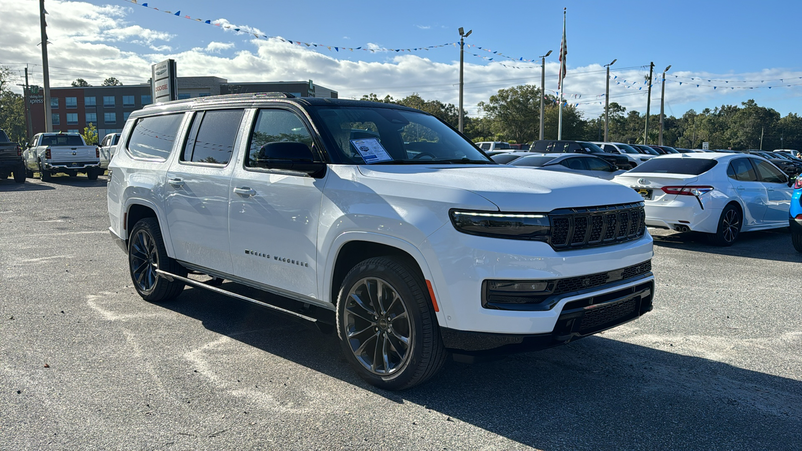 2024 Jeep Grand Wagoneer L Series II 14