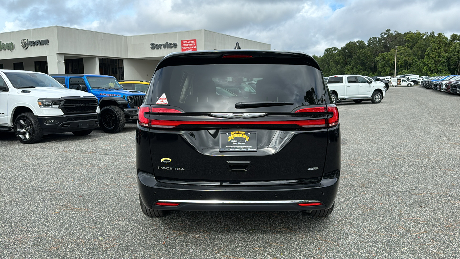 2024 Chrysler Pacifica Touring L 4