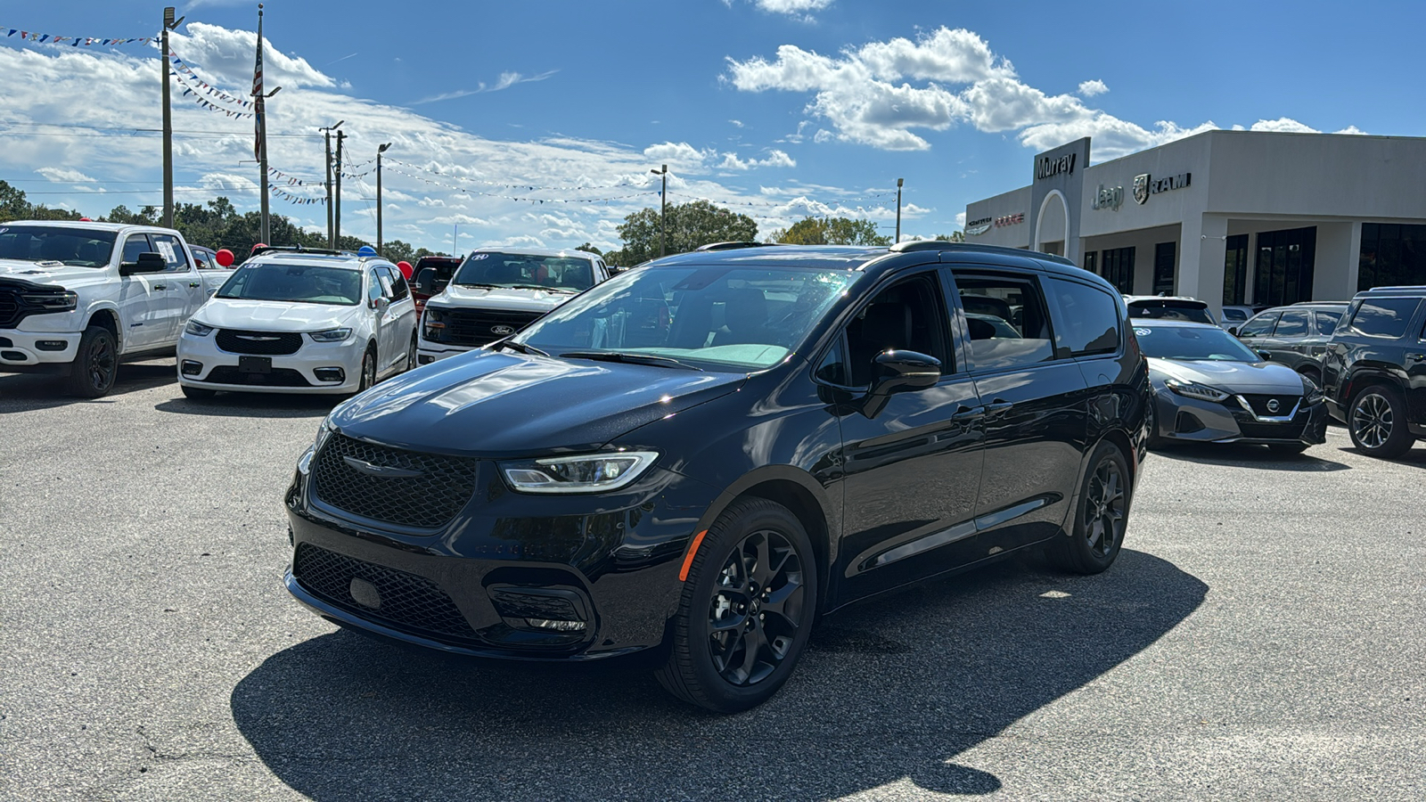 2024 Chrysler Pacifica Touring L 1