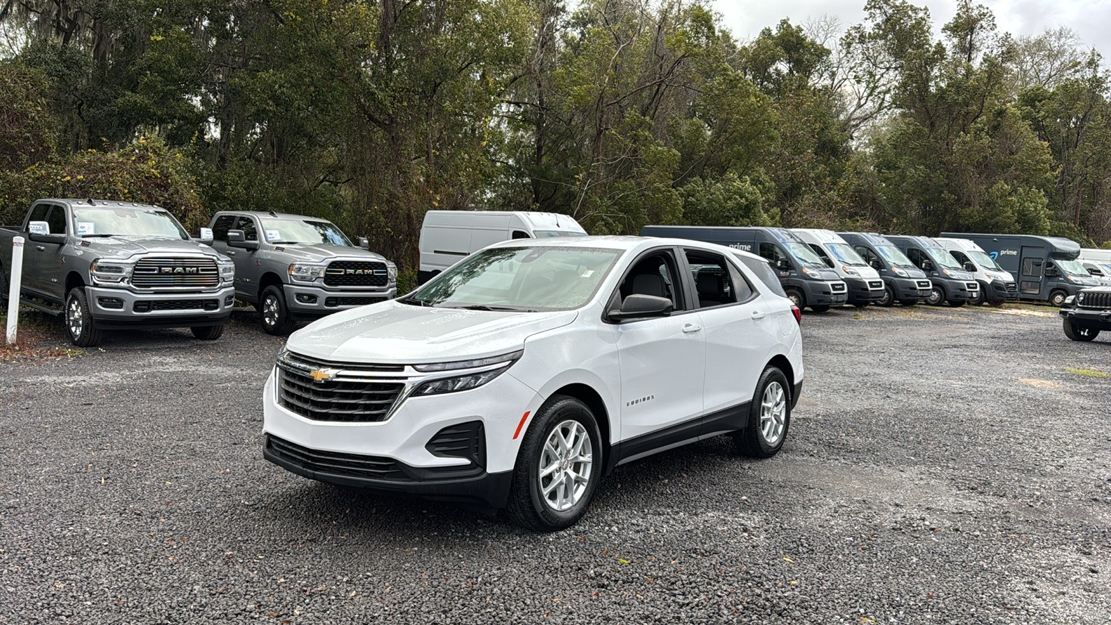 2022 Chevrolet Equinox LS 1