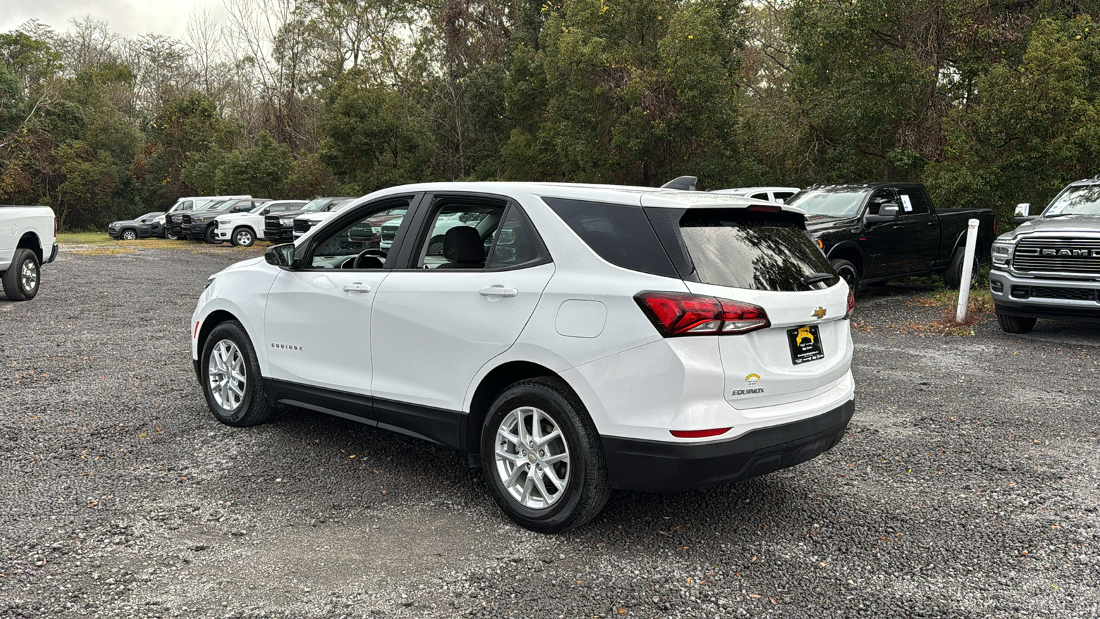 2022 Chevrolet Equinox LS 3