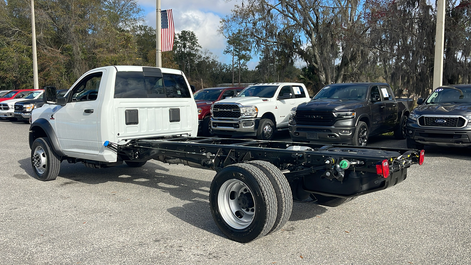 2024 Ram 5500HD Tradesman 3