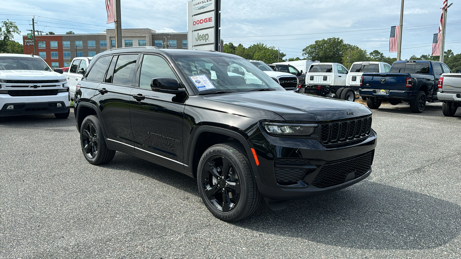 2024 Jeep Grand Cherokee Altitude X 13