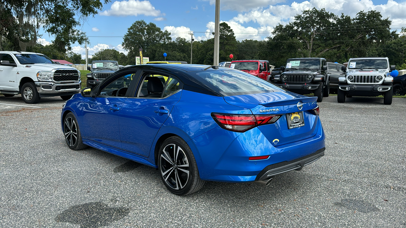 2023 Nissan Sentra SR 3