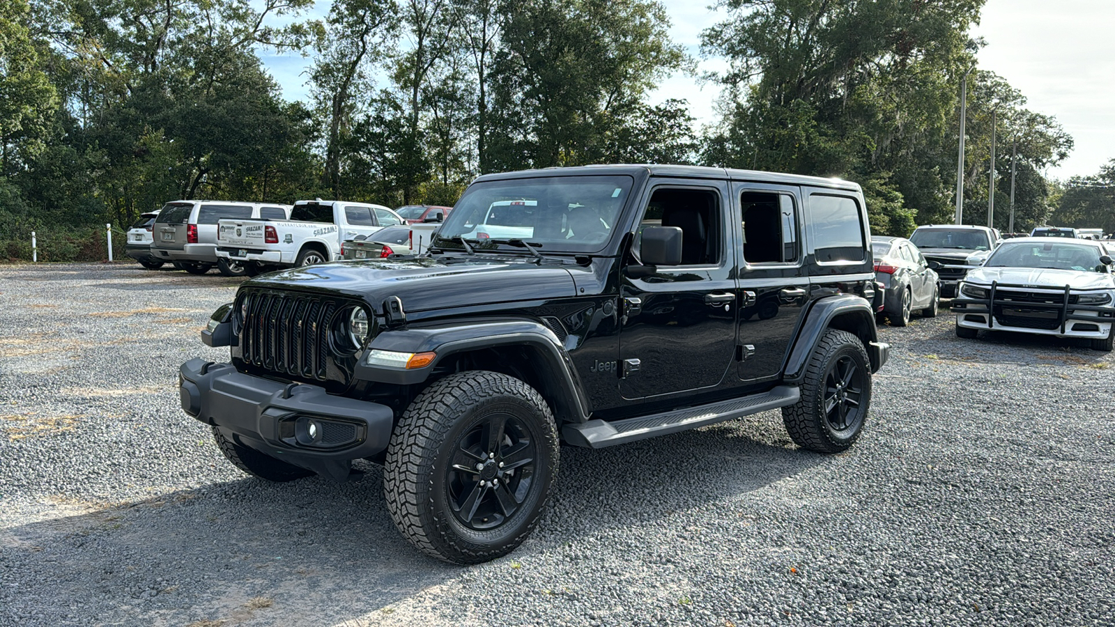 2020 Jeep Wrangler Unlimited Sahara Altitude 1