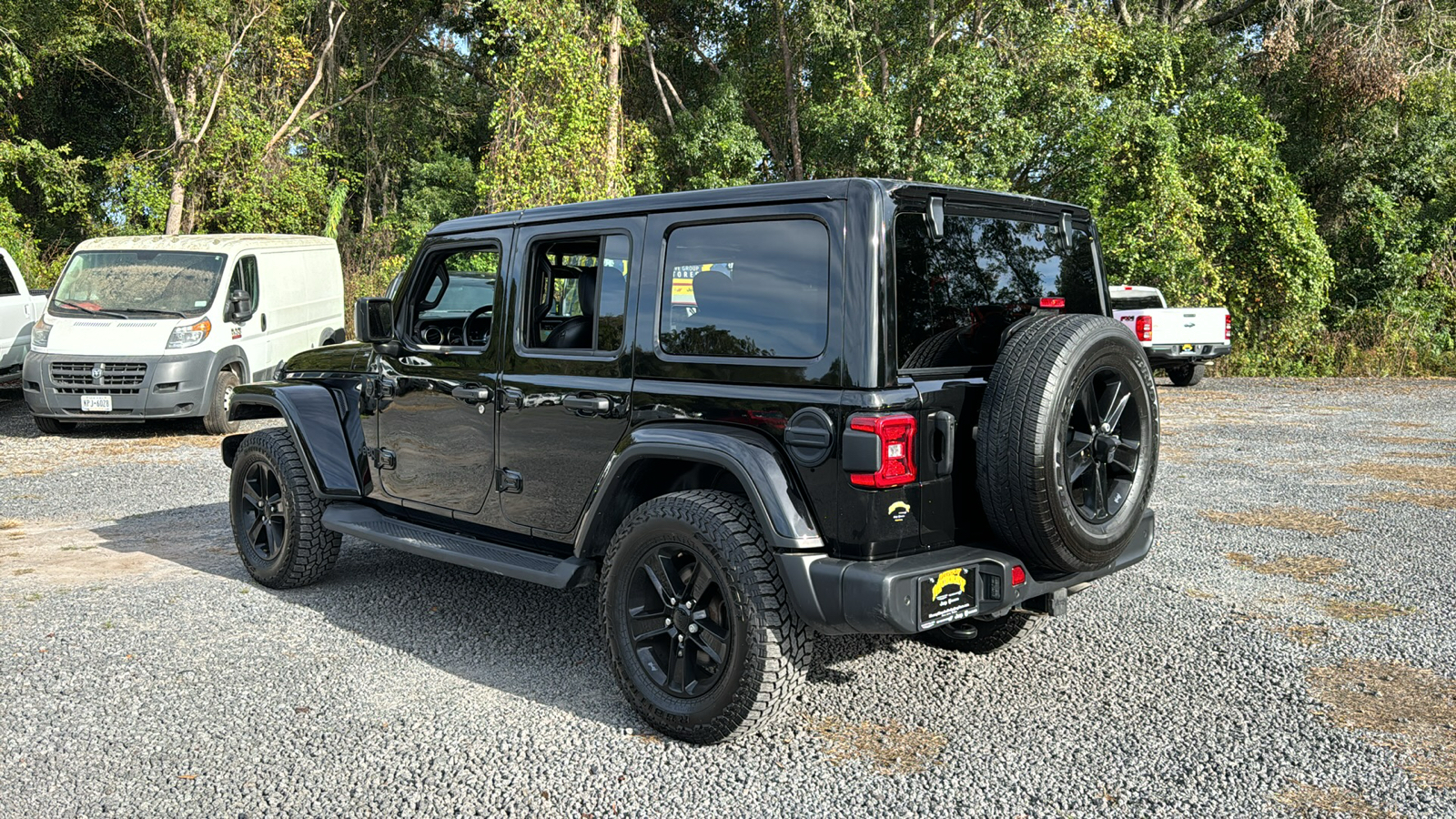 2020 Jeep Wrangler Unlimited Sahara Altitude 3