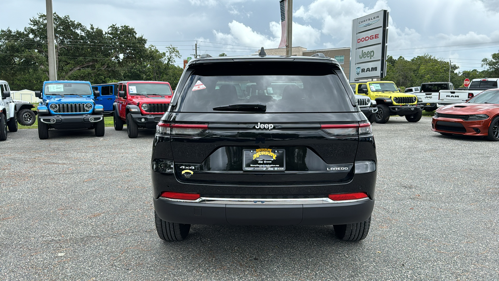 2024 Jeep Grand Cherokee Laredo 4