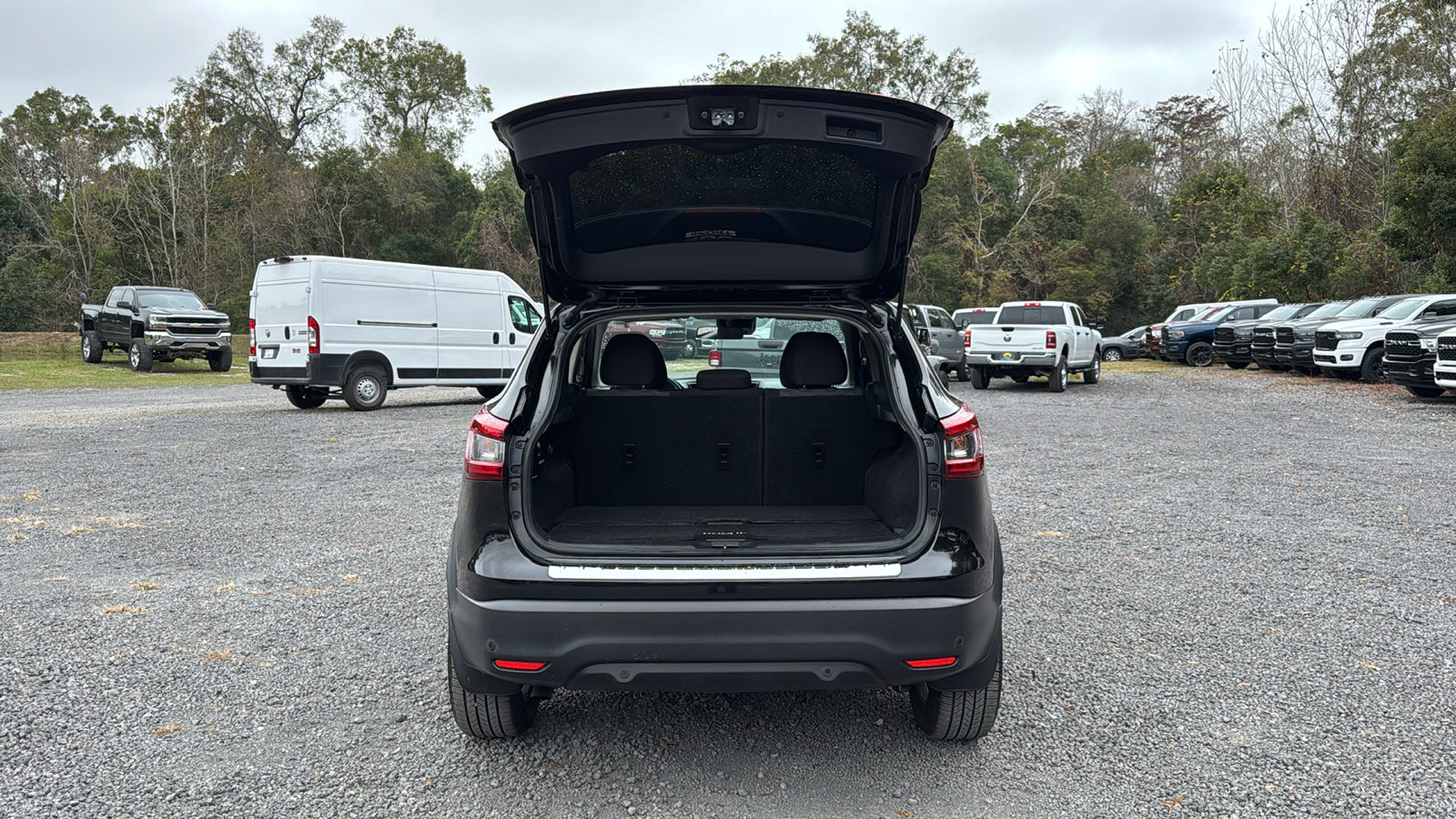 2020 Nissan Rogue Sport SV 5