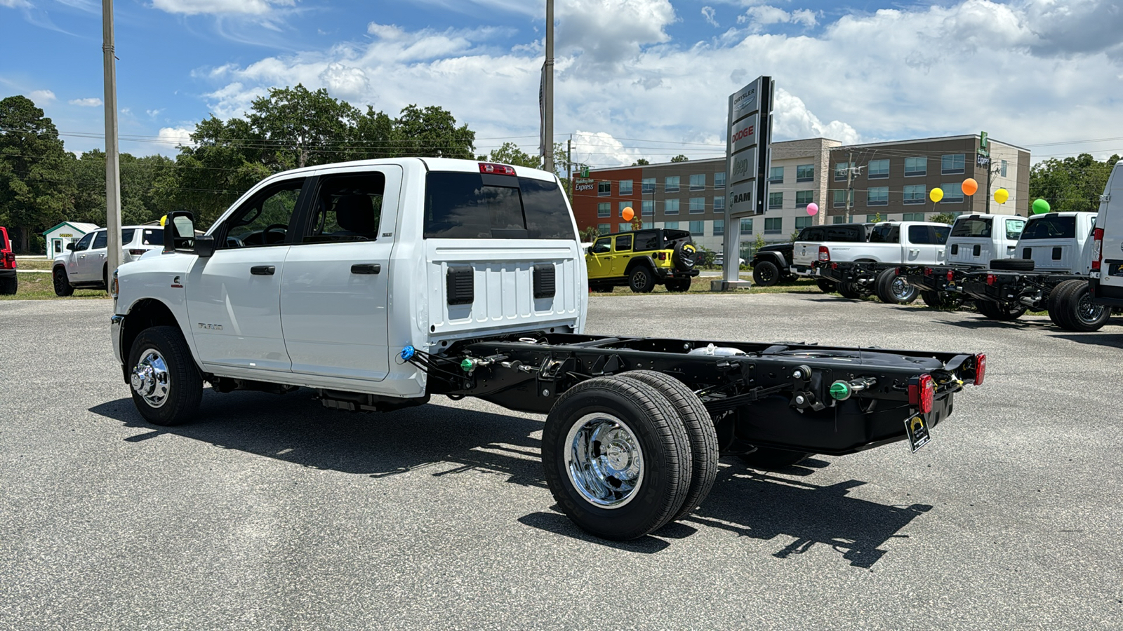 2024 Ram 3500 SLT 3