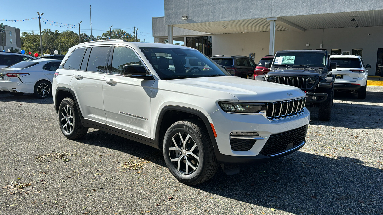 2025 Jeep Grand Cherokee Limited 13