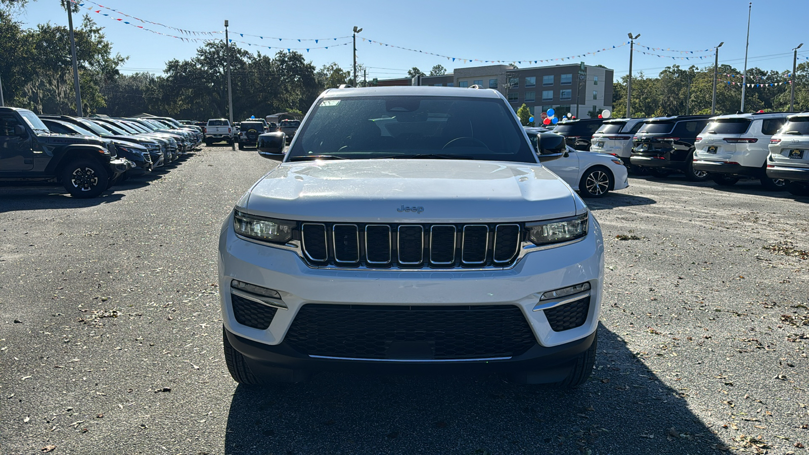 2025 Jeep Grand Cherokee Limited 14