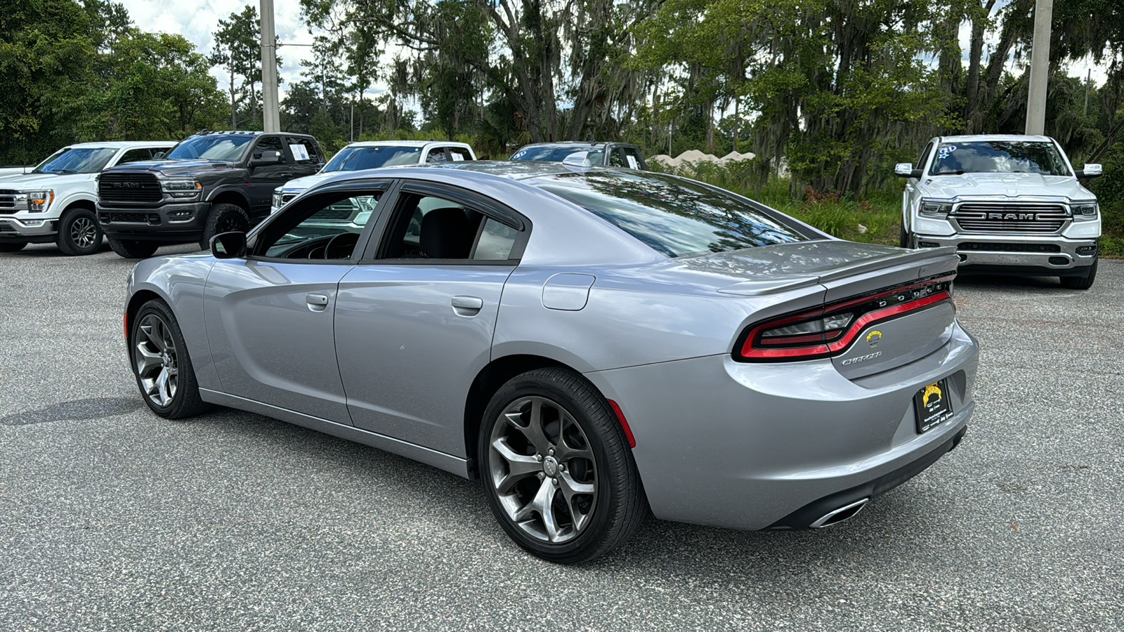 2016 Dodge Charger SXT 3